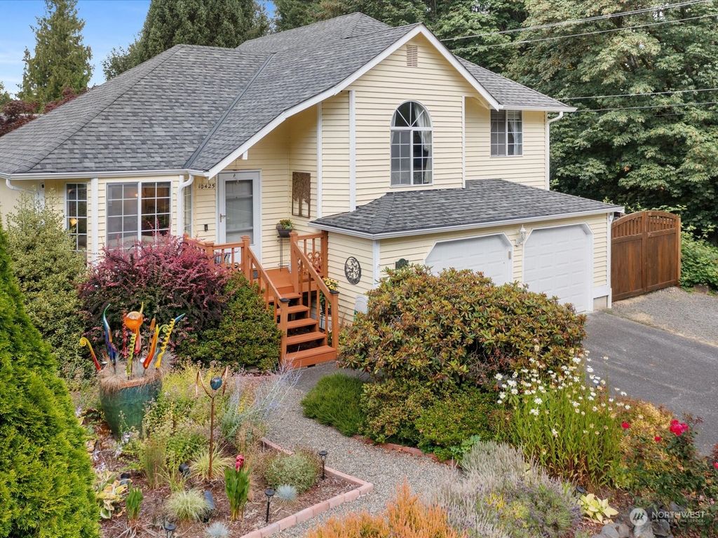 Photo of 10425 12th Place SE, Lake Stevens, WA 98258 (MLS # 2268246)