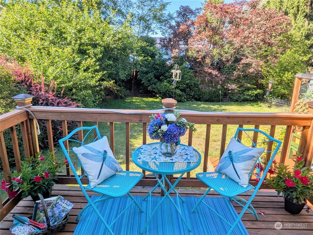 Photo of 10425 12th Place SE, Lake Stevens, WA 98258 (MLS # 2268246)