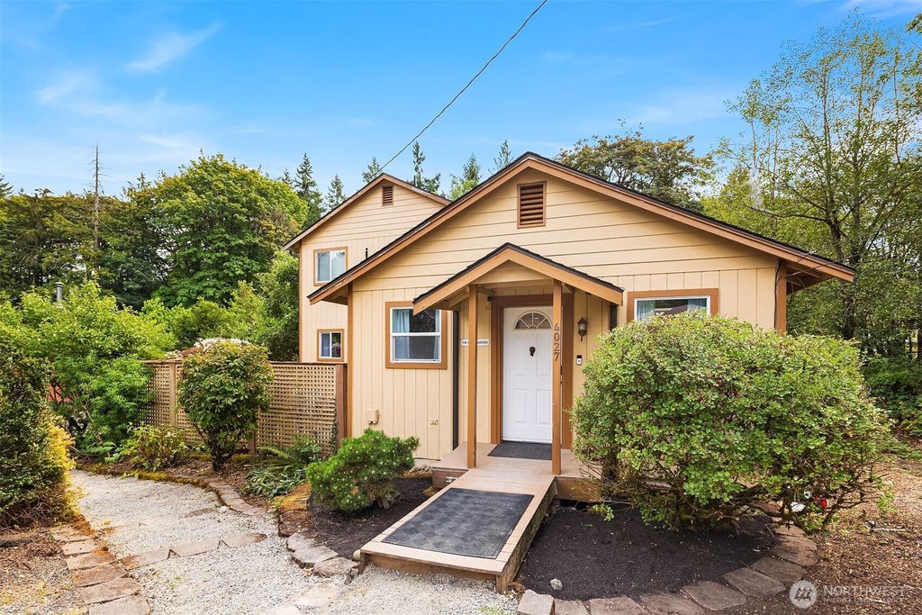 Photo of 4027 S 275th Place, Auburn, WA 98001 (MLS # 2428741)