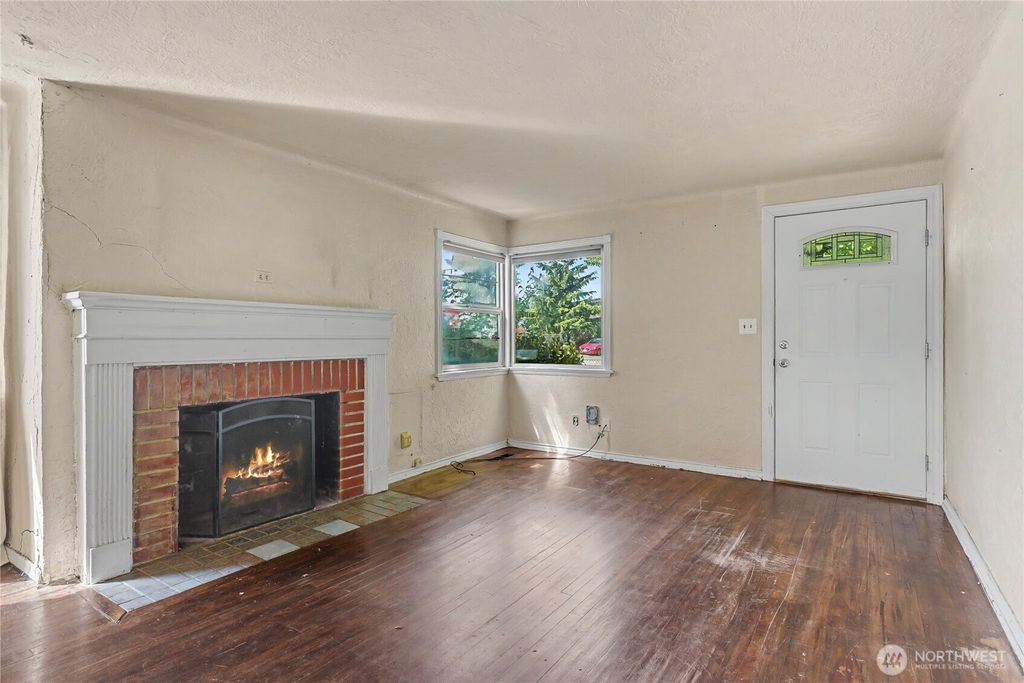 Photo of 6422 28th Avenue S, Seattle, WA 98108 (MLS # 2526171)