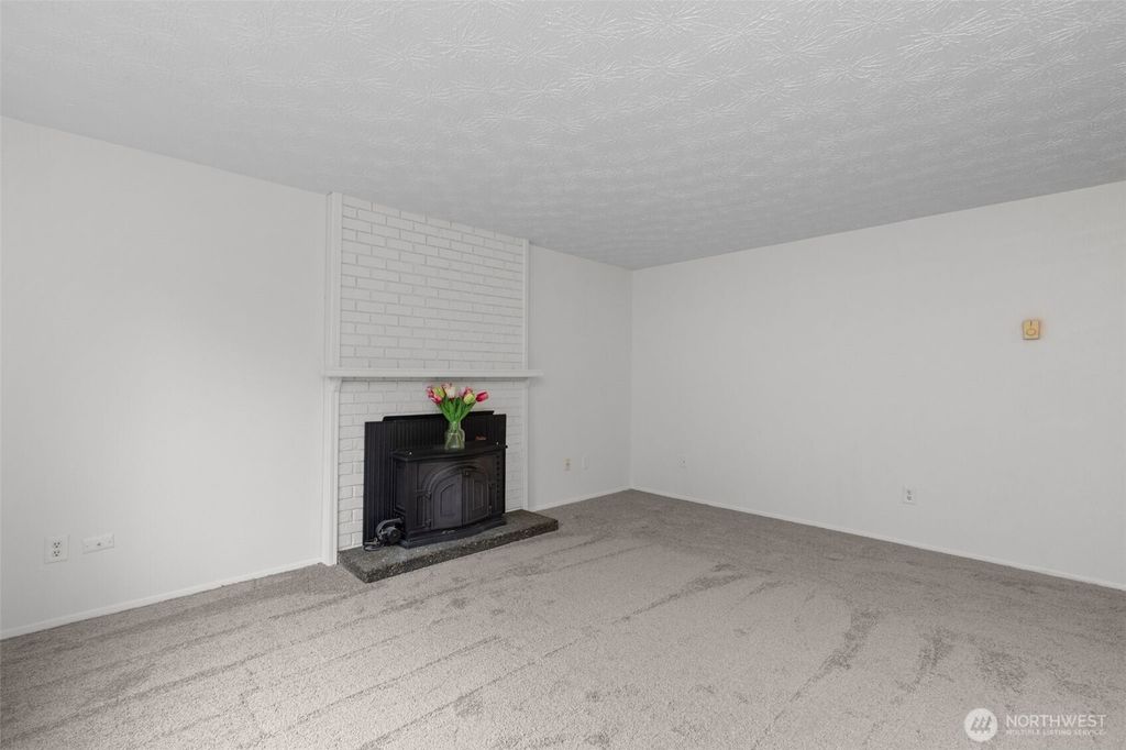 Photo of 12830 55th Avenue SE, Everett, WA 98208 (MLS # 2474860)