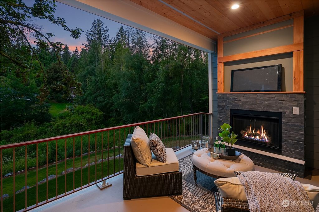 Photo of 17081 Brookside Boulevard NE, Lake Forest Park, WA 98155 (MLS # 2272806)