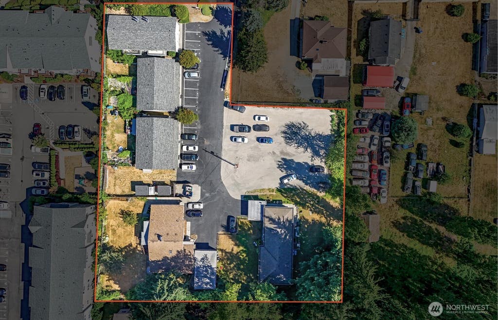 Photo of 1031 1045 SW 122nd Street, Seattle, WA 98146 (MLS # 2569544)