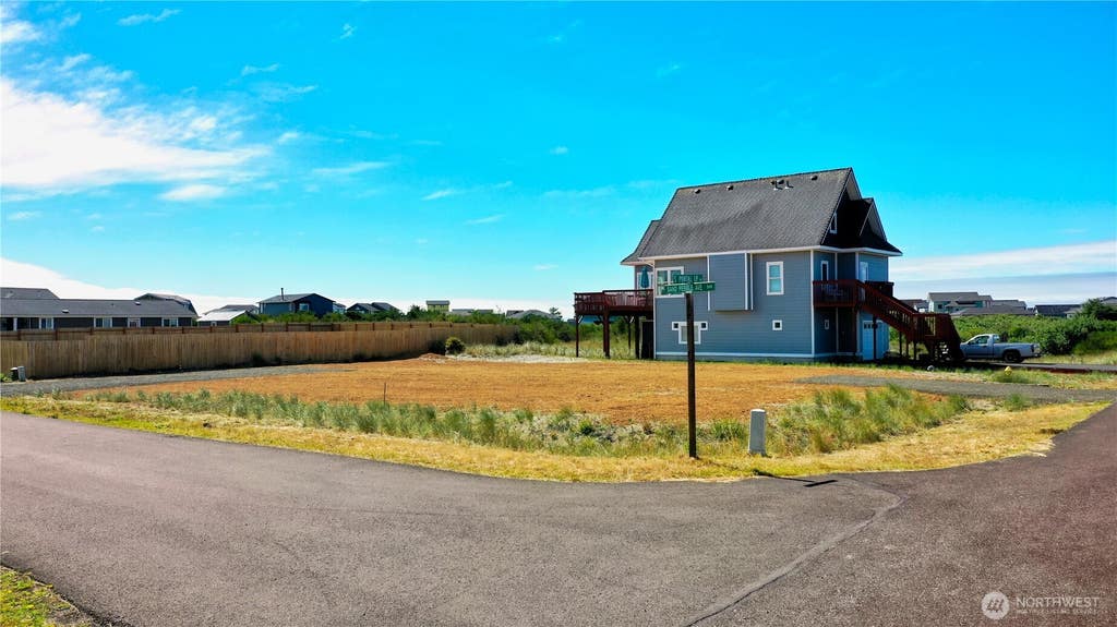 Photo of 413 S Portal Loop SW, Ocean Shores, WA 98569 (MLS # 2558409)