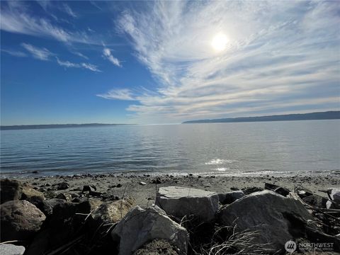 Photo of 22 H S Beach Drive, Hat Island, WA 98206 (MLS # 2364900)