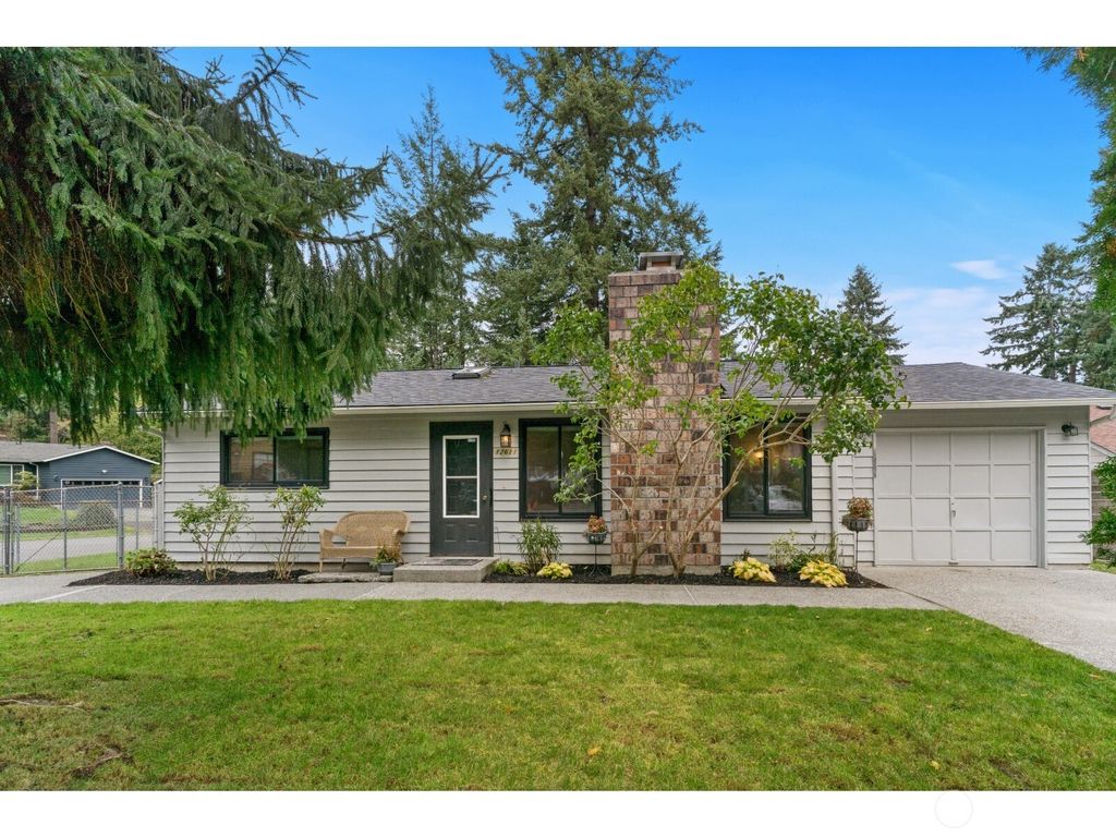 Photo of 12611 50th Drive SE, Everett, WA 98208 (MLS # 2447145)