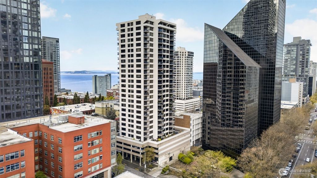 Photo of 2100 3rd Avenue #405, Seattle, WA 98121 (MLS # 2508772)