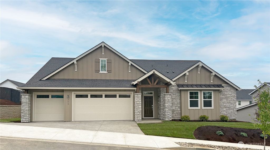 Photo of 3619 NE 171st Way, Vancouver, WA 98686 (MLS # 2448658)