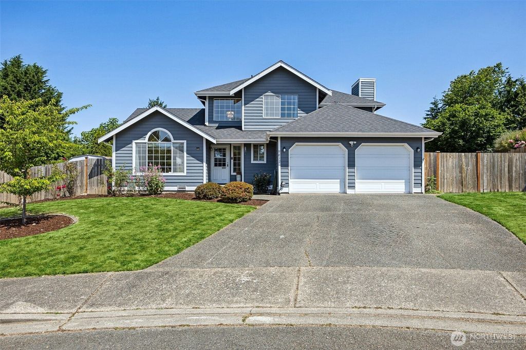 Photo of 9812 S 247th Court, Kent, WA 98030 (MLS # 2395453)