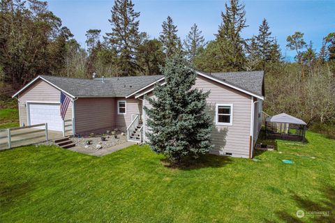 A home in Lakebay