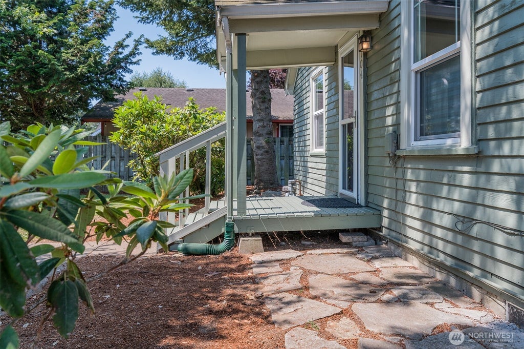 Photo of 704 Roeder Street, Everson, WA 98247 (MLS # 2578805)