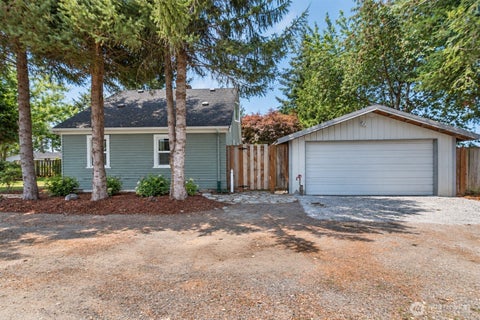 Photo of 704 Roeder Street, Everson, WA 98247 (MLS # 2578805)