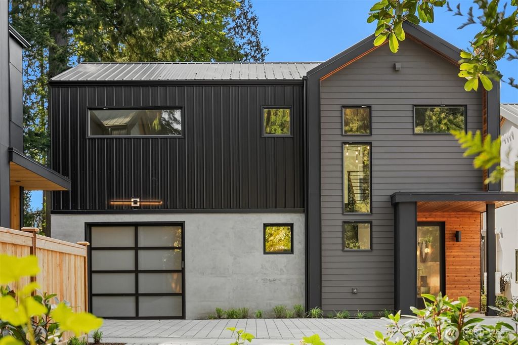 Photo of 12245 NE 66TH Street, Kirkland, WA 98033 (MLS # 2384715)