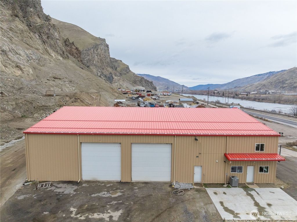 Photo of 4300 US Hwy 97A, Wenatchee, WA 98801 (MLS # 2484916)