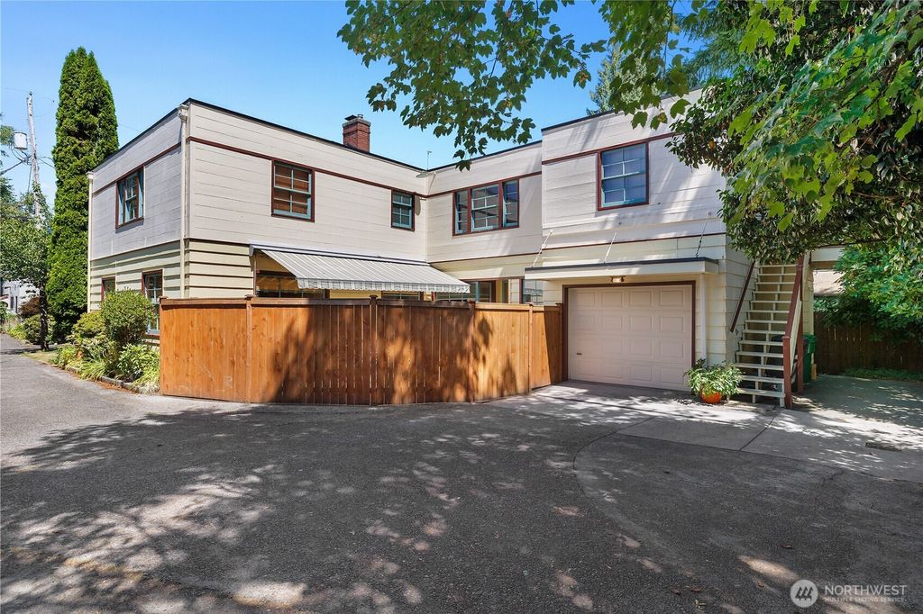 Photo of 311 19th Avenue SE, Olympia, WA 98501 (MLS # 2484401)