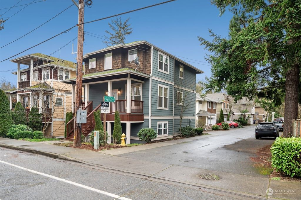 Photo of 1421 Union Avenue NE, Renton, WA 98059 (MLS # 2318127)