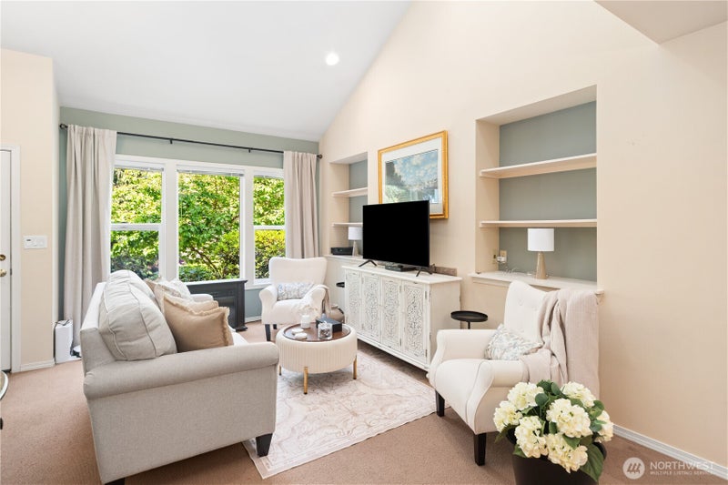 1524 Marine Drive