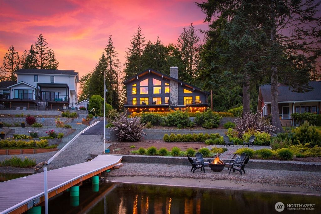 Photo of 5021 175th Avenue SE, Snohomish, WA 98290 (MLS # 2385398)