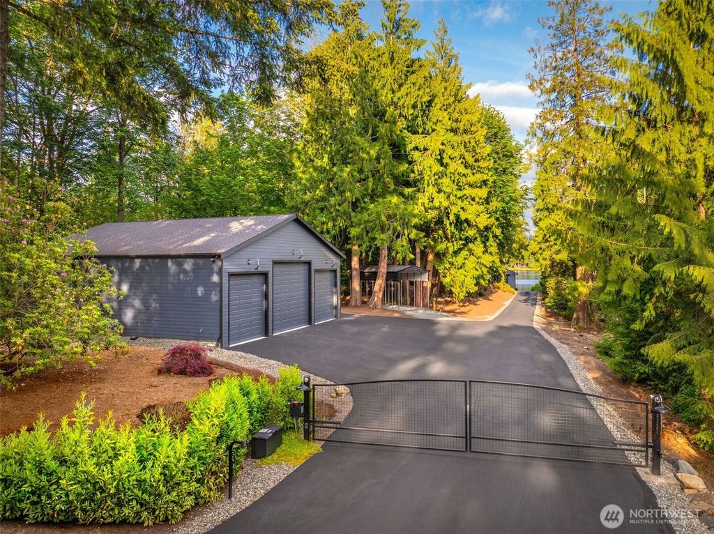 Photo of 5021 175th Avenue SE, Snohomish, WA 98290 (MLS # 2385398)