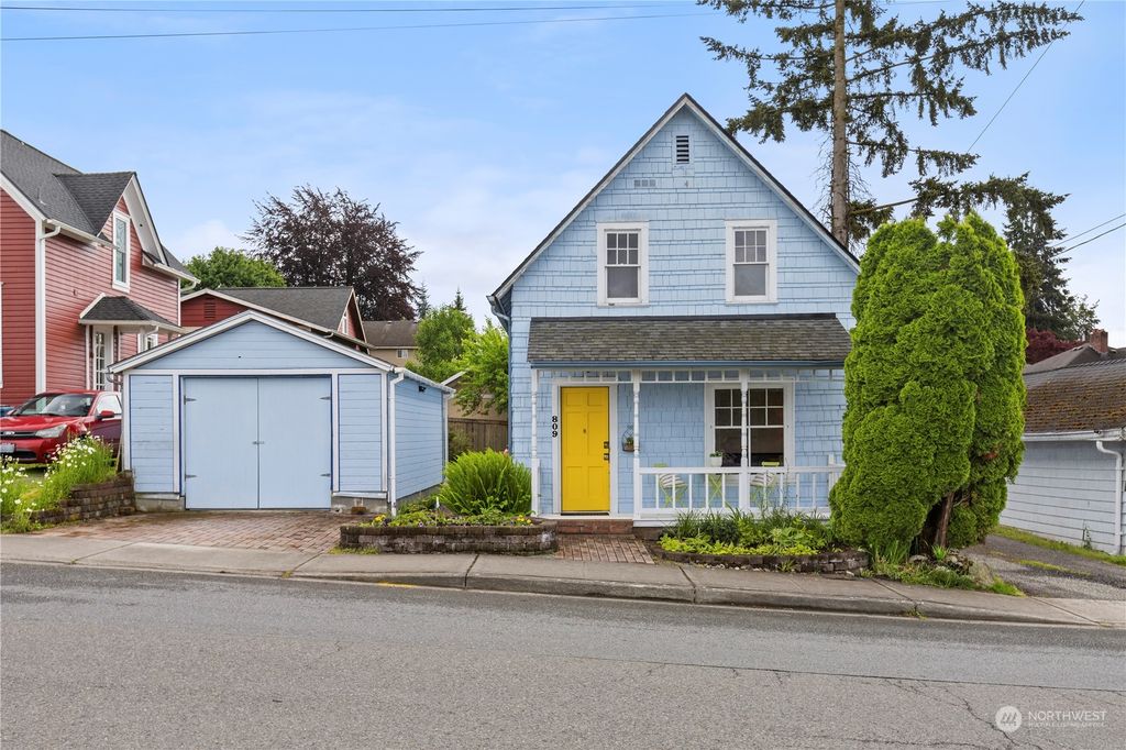 Photo of 809 5th Street, Snohomish, WA 98290 (MLS # 2241439)