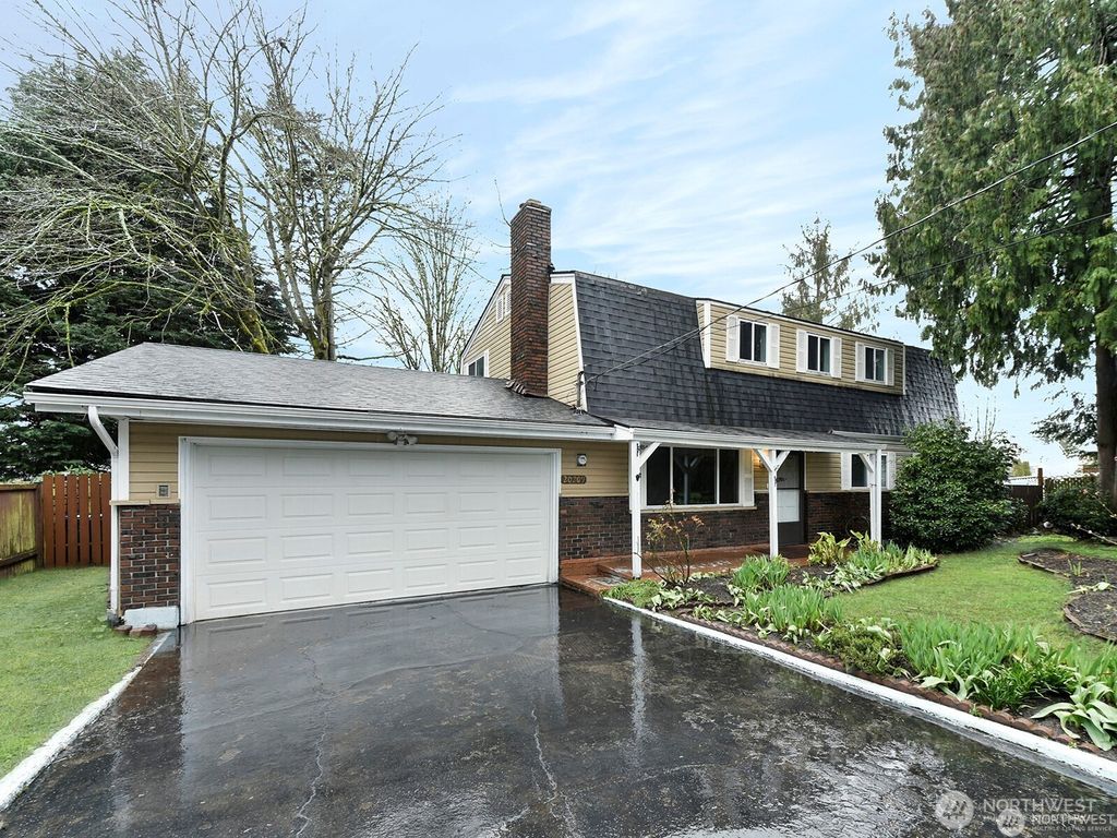 Photo of 20209 106th Avenue SE, Kent, WA 98031 (MLS # 2509779)