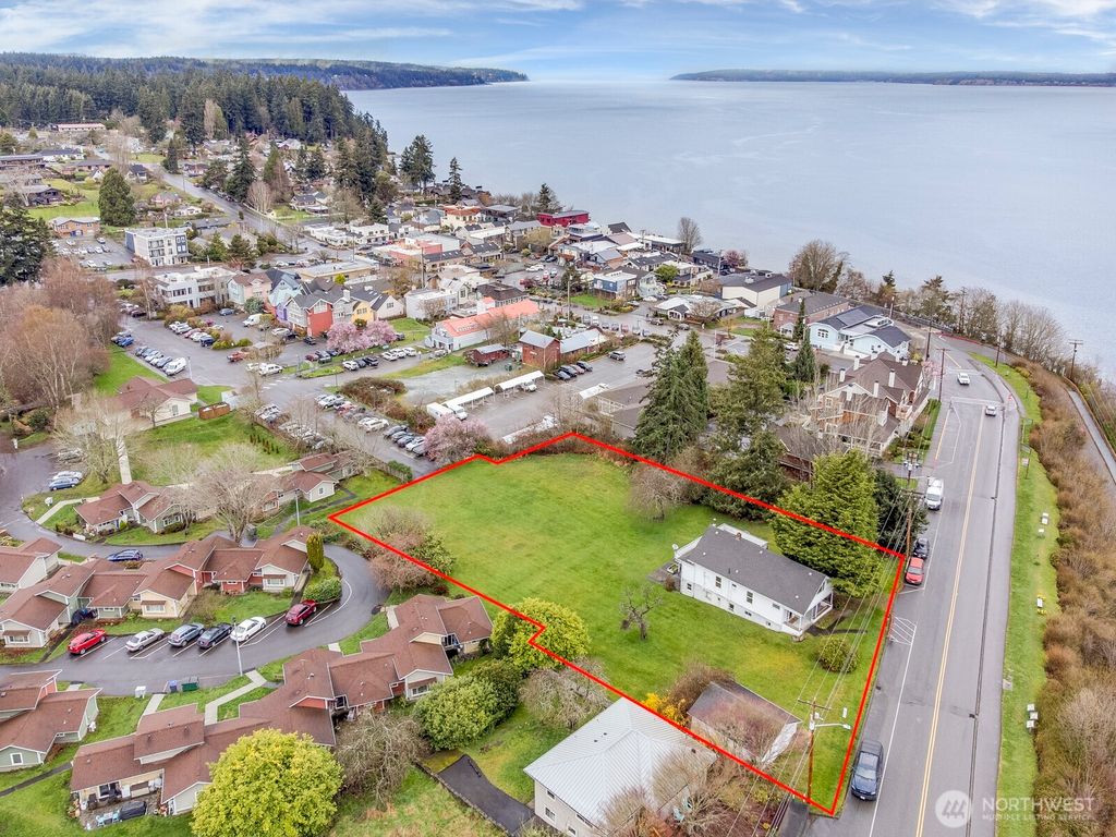 Photo of 249 Cascade Avenue, Langley, WA 98260 (MLS # 2493274)