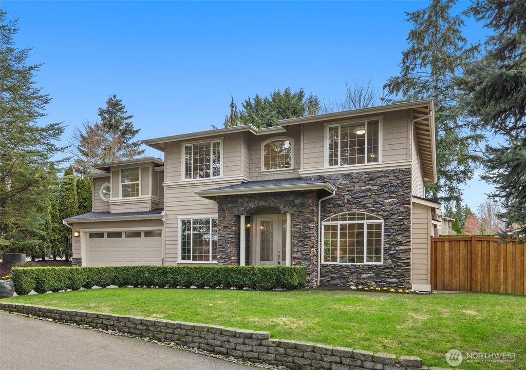 Photo of 10226 NE 110th Street, Kirkland, WA 98033 (MLS # 2324154)