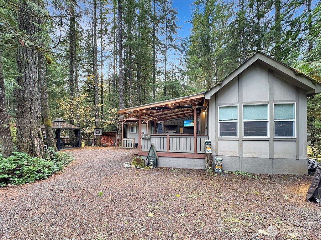 Photo of 1383 Schinn Canyon Circle, Deming, WA 98244 (MLS # 2491298)
