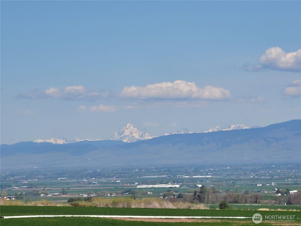 Photo of 1612 Katen Road, Ellensburg, WA 98926 (MLS # 2503172)