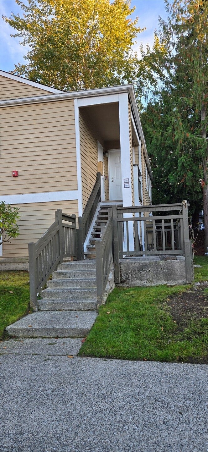 5300 Harbour Pointe Boulevard 306P