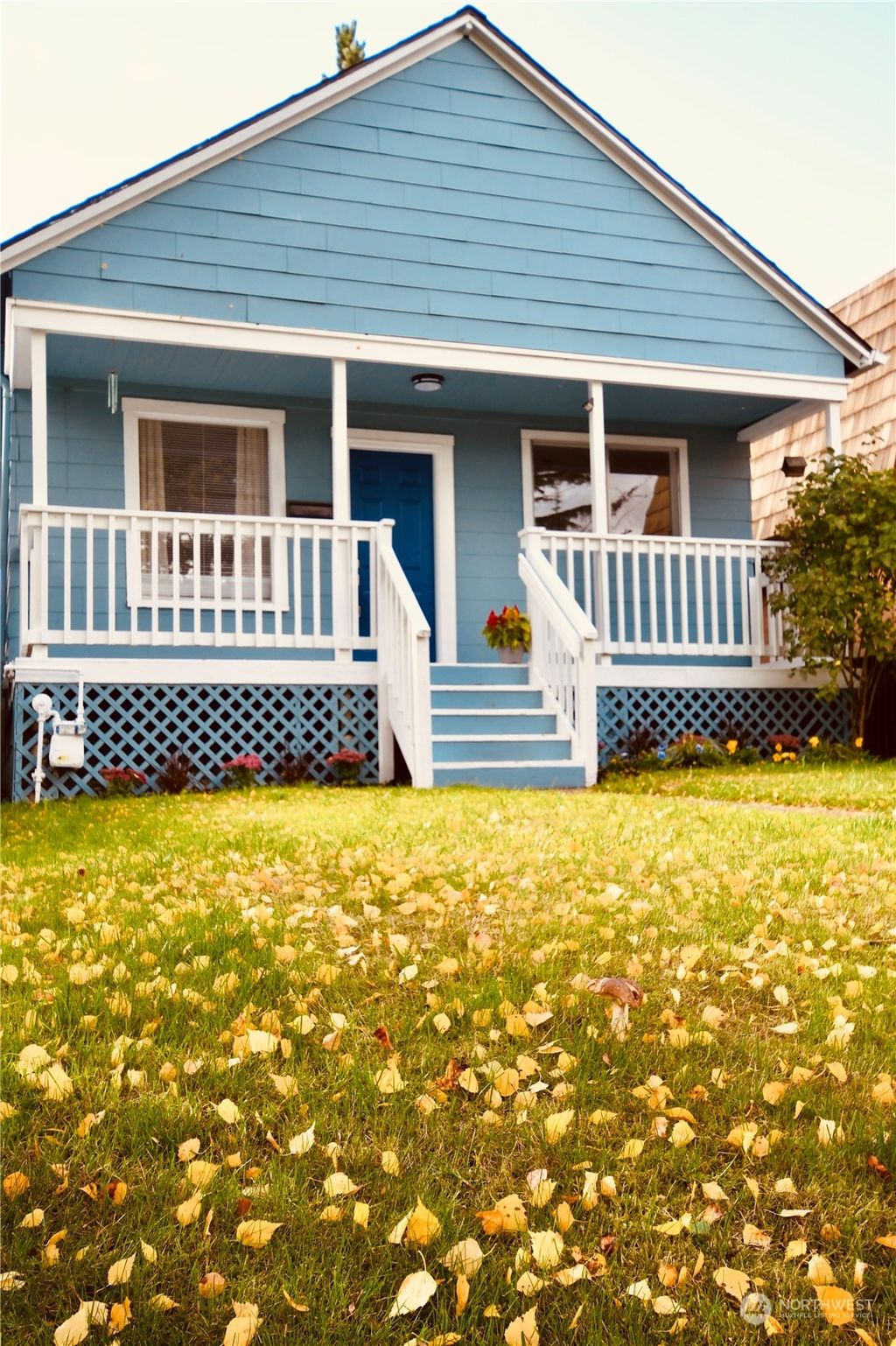 Photo of 3210 Oakes Avenue, Everett, WA 98201 (MLS # 2170565)