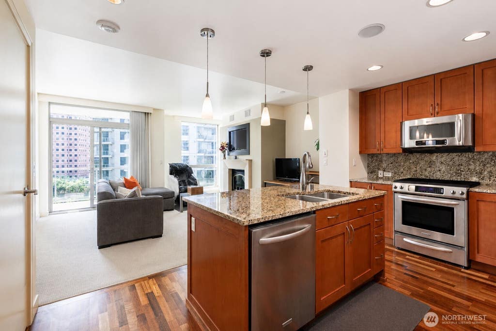 Photo of 10650 NE 9th Place #1023, Bellevue, WA 98004 (MLS # 2555676)