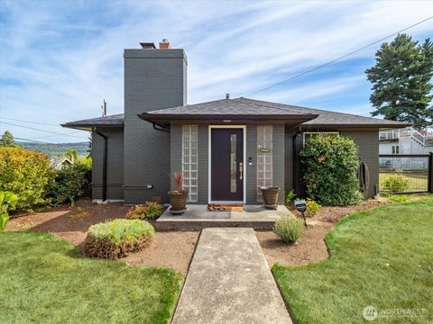 Photo of 11530 87th Avenue S, Seattle, WA 98178 (MLS # 2580731)