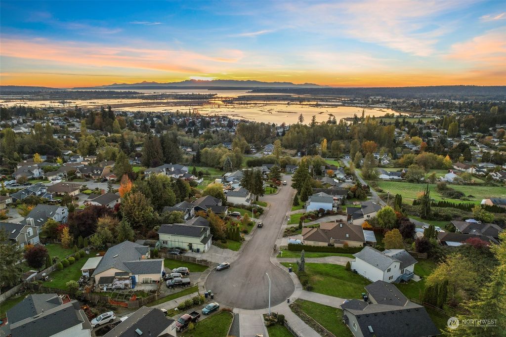 Photo of 6917 54th Place NE, Marysville, WA 98270 (MLS # 2165443)