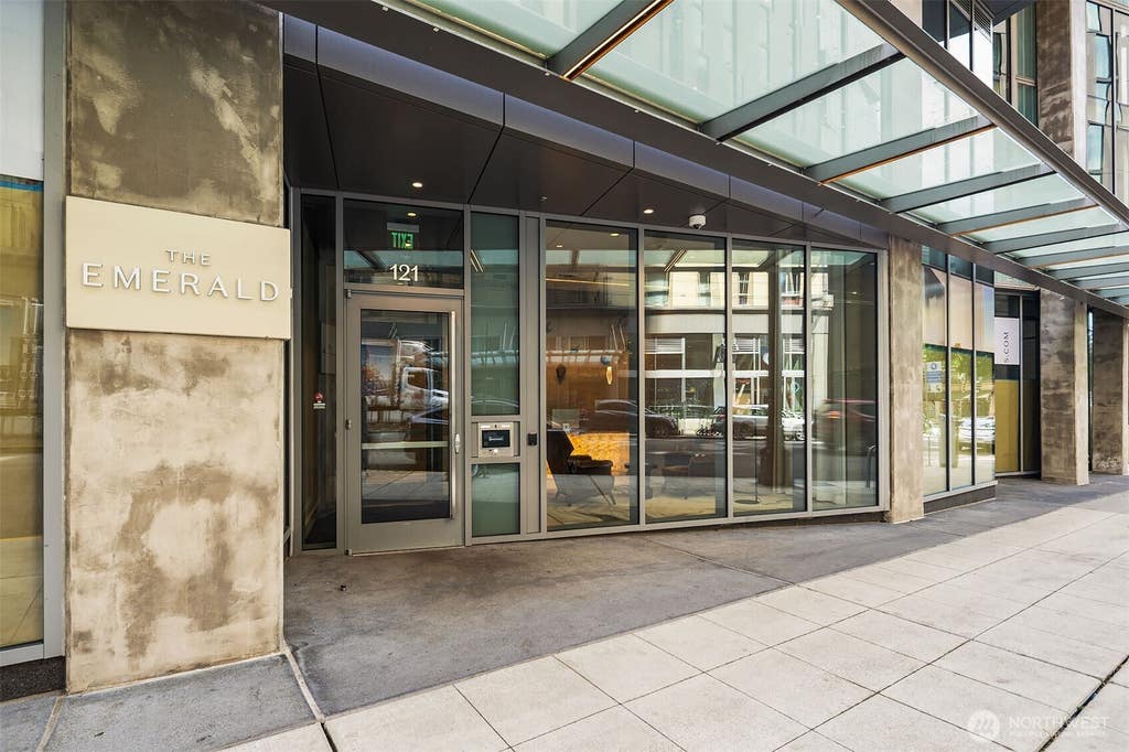 Photo of 121 Stewart Street #908, Seattle, WA 98101 (MLS # 2574071)