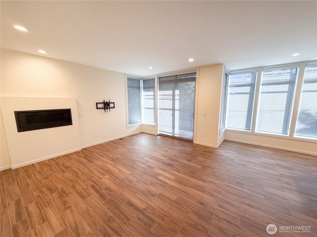 Photo of 3009 Harbor Avenue SW, Seattle, WA 98126 (MLS # 2587544)