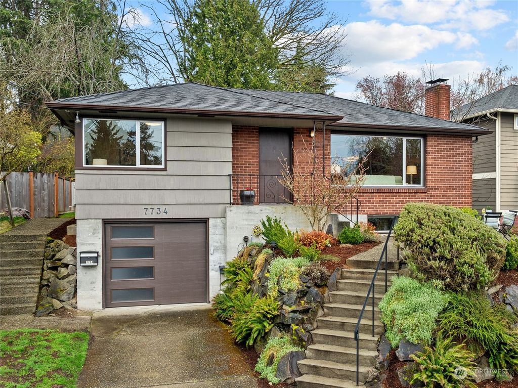 Photo of 7734 39th Avenue NE, Seattle, WA 98115 (MLS # 2210190)