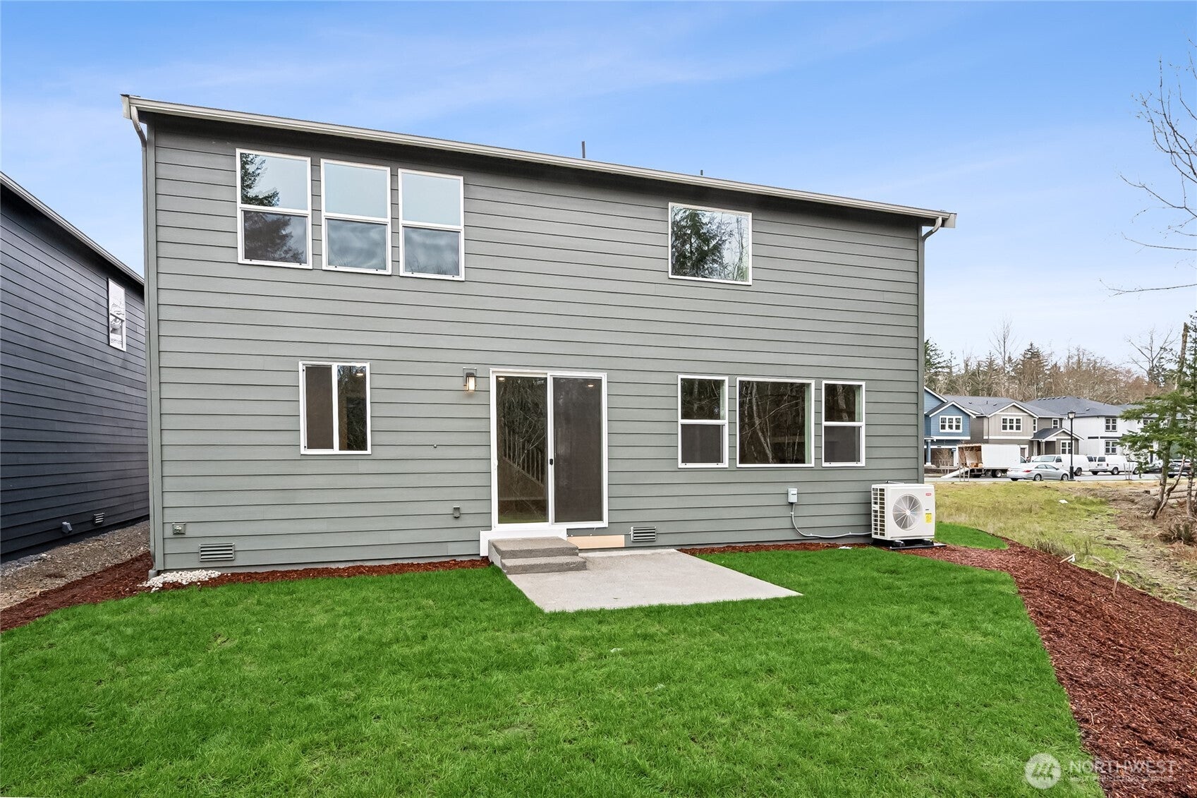 2425 Trailside Drive NE 94
