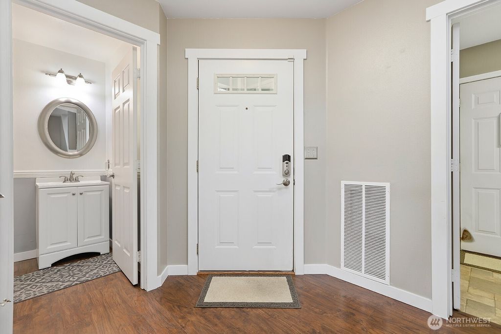 Photo of 17408 Ironwood Street, Arlington, WA 98223 (MLS # 2521905)
