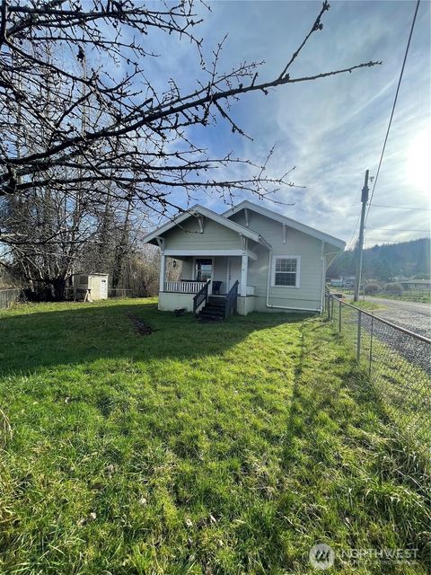 2101 Henkle Street Raymond WA 98577