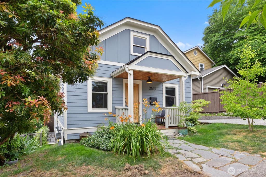 Photo of 2629 E Valley Street, Seattle, WA 98112 (MLS # 2546131)