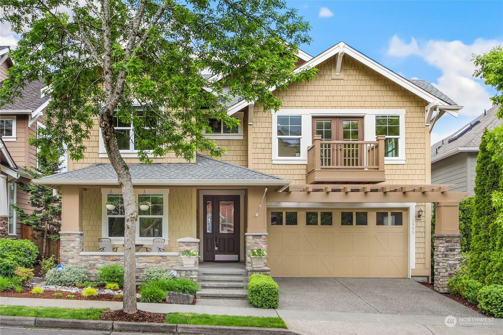 Photo of 1595 24th Avenue NE, Issaquah, WA 98029 (MLS # 2239892)
