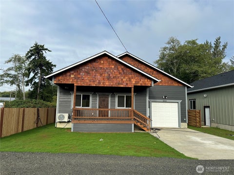 Photo of 2015 Harding Road, Aberdeen, WA 98520 (MLS # 2575303)