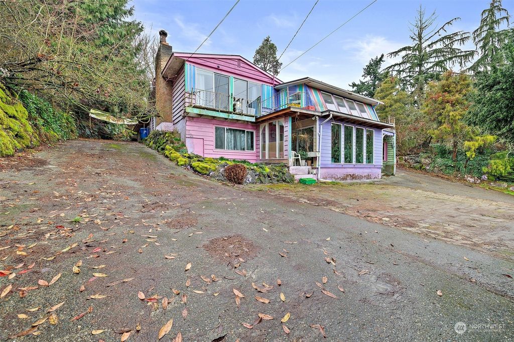 Photo of 10423 Meyers Way S, Seattle, WA 98168 (MLS # 2202436)