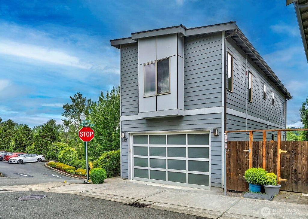 Photo of 16301 Main View Lane NE, Duvall, WA 98019 (MLS # 2590120)