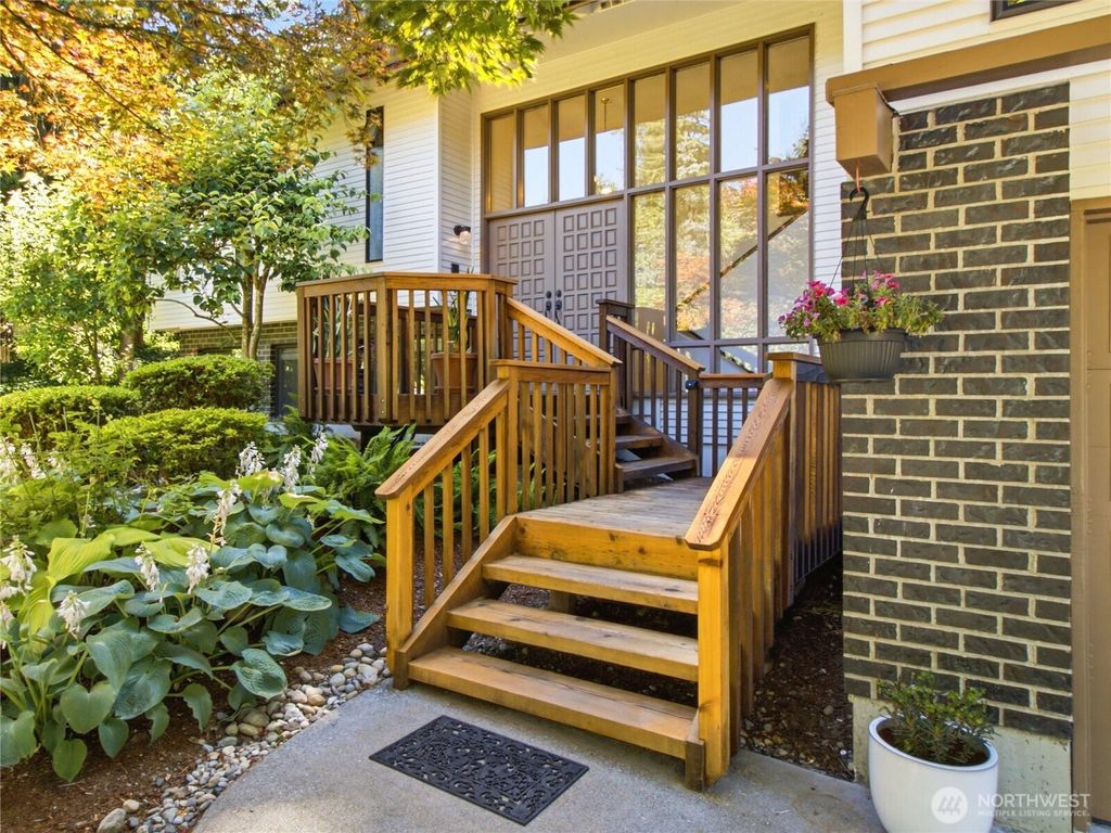 Photo of 21828 SE 254th Place, Maple Valley, WA 98038 (MLS # 2552869)