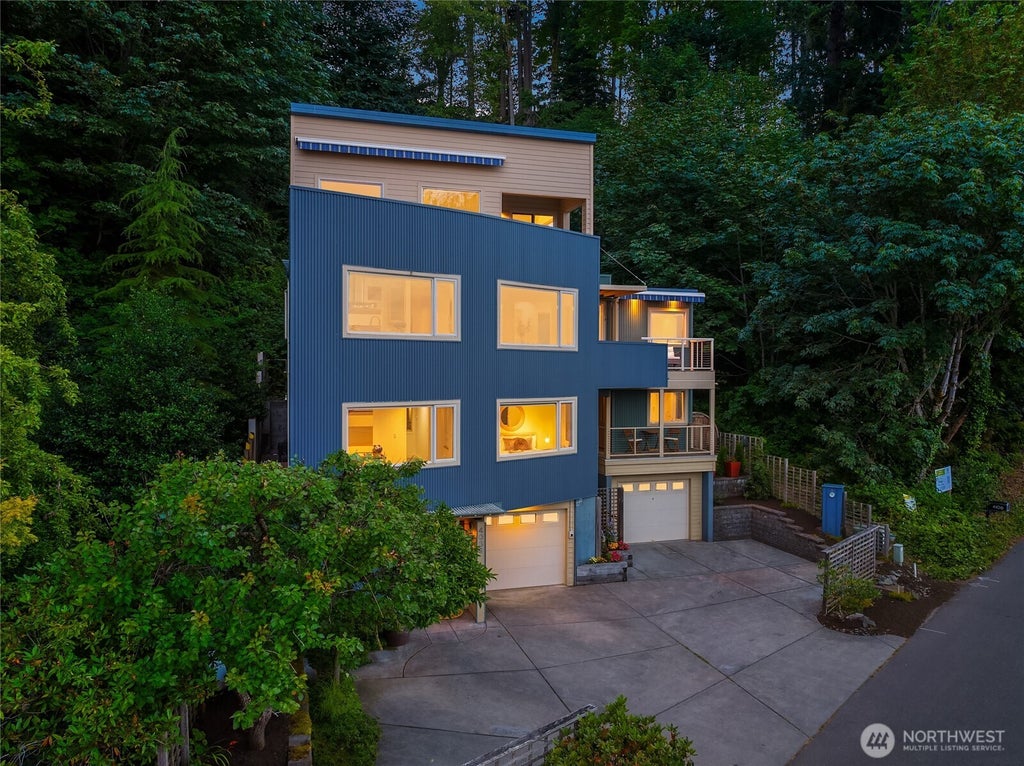 Photo of 4089 Rockaway Beach Road NE, Bainbridge Island, WA 98110 (MLS # 2557974)