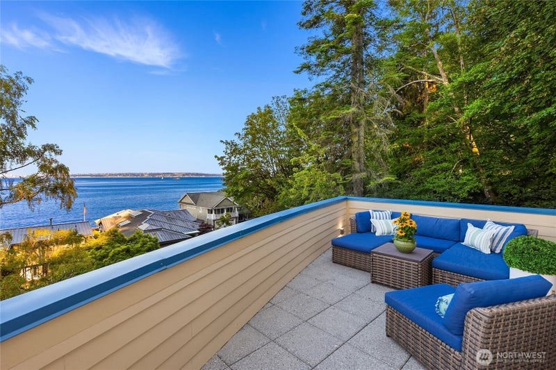 4089 Rockaway Beach Road NE