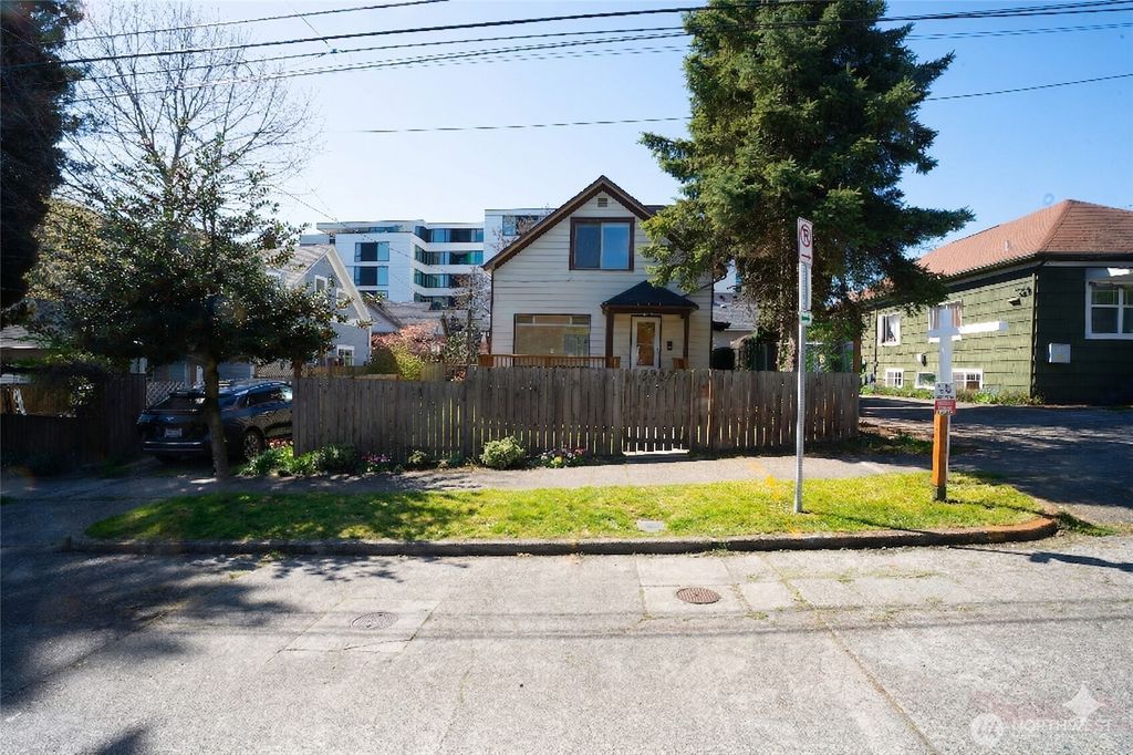 Photo of 1707 22nd Avenue S, Seattle, WA 98118 (MLS # 2503872)