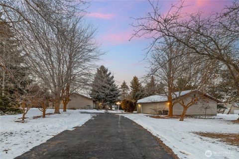 3701 Robinson Canyon Road, Ellensburg, WA 98926 - MLS#: 2333205